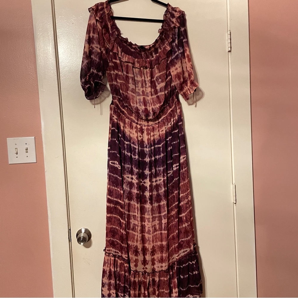 Summer dress in tie and dye. Off shoulders, maxi dress - Picture 3 of 5